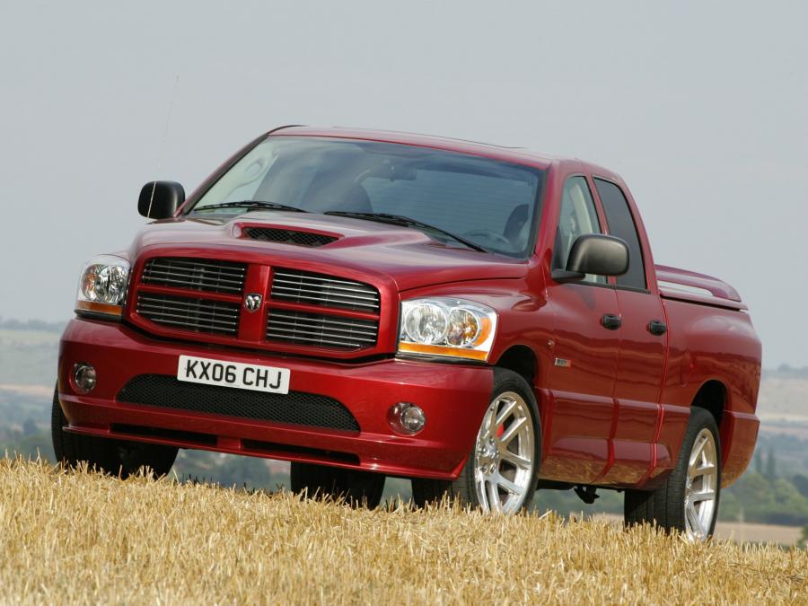  Dodge Ram SRT10 Quad Cab 2005 года  (фото 10 из 27)